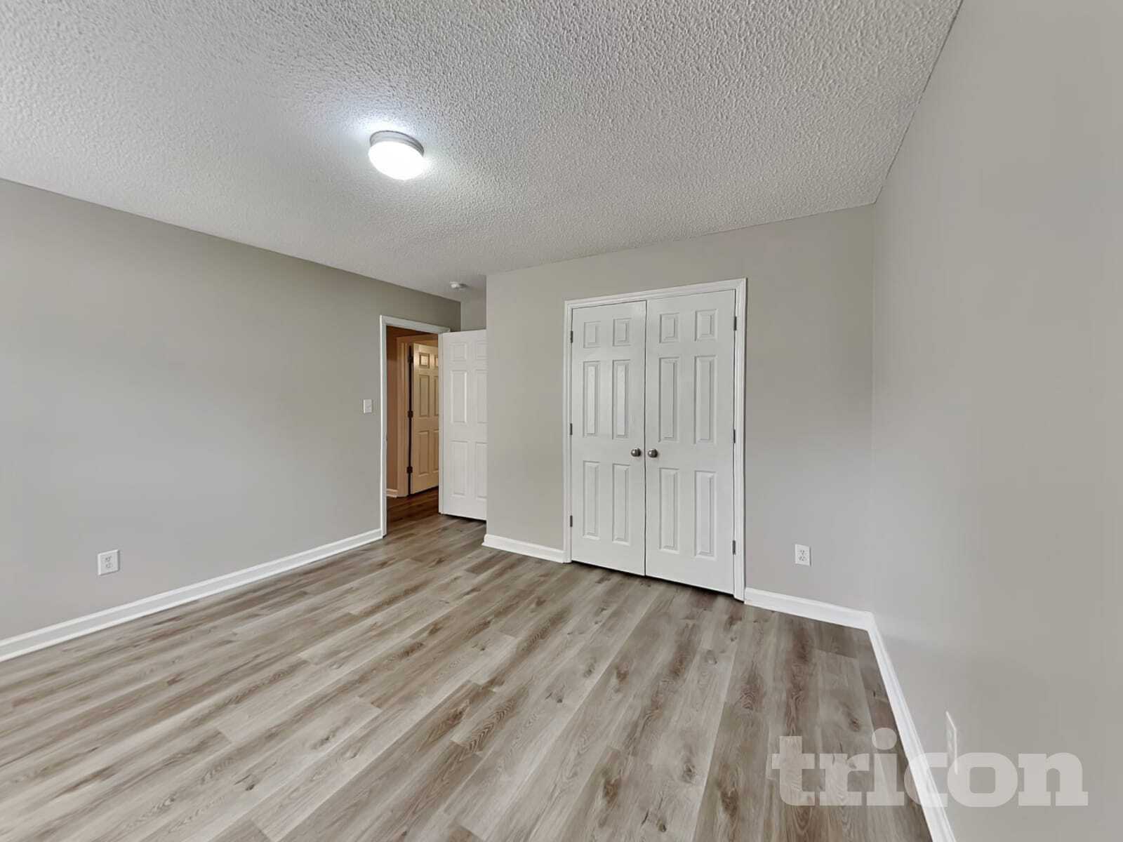 Building Photo - 1209 Woodbriar St