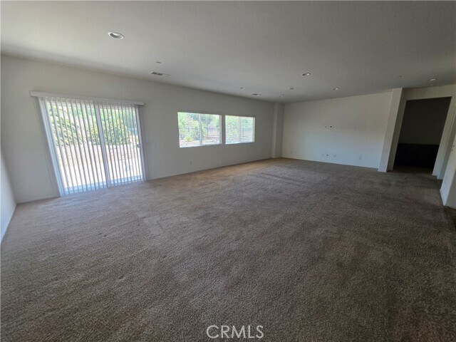 Building Photo - 3253 Quarry Dr