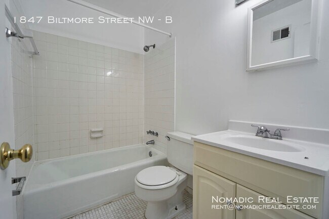 Building Photo - 1847 Biltmore St NW