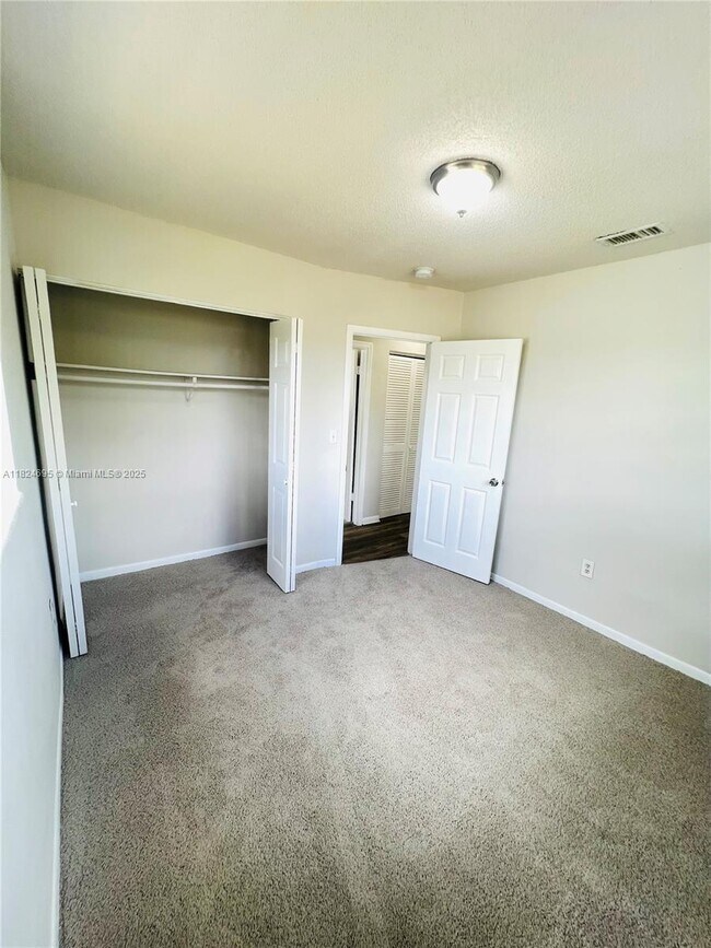 Building Photo - 15530 SW 295th Terrace