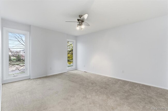 Building Photo - 5186 E 14 Mile Rd