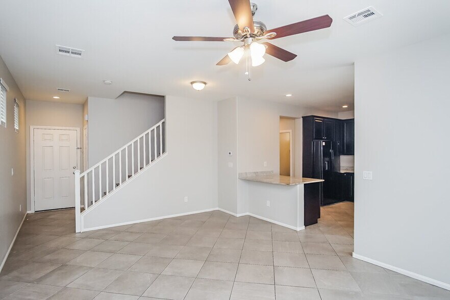 Building Photo - 6425 Kellyville Dr