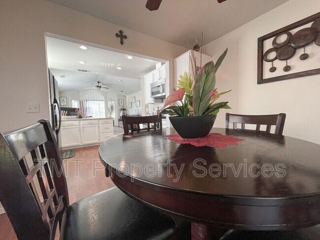 Building Photo - 9424 Blackswain Pl