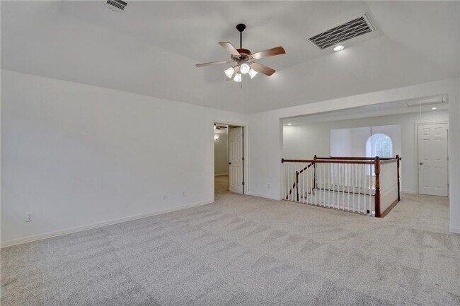 Building Photo - 2814 Cool River Loop