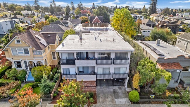 Building Photo - 2172 Blake St