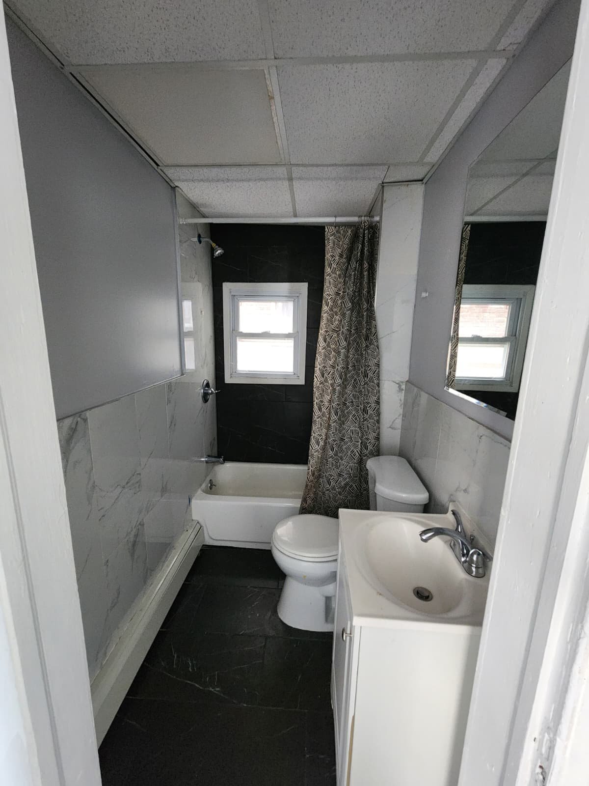 Building Photo - 119 Inslee Pl