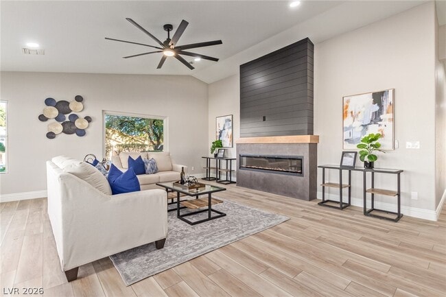 Building Photo - 4785 N Grand Canyon Dr