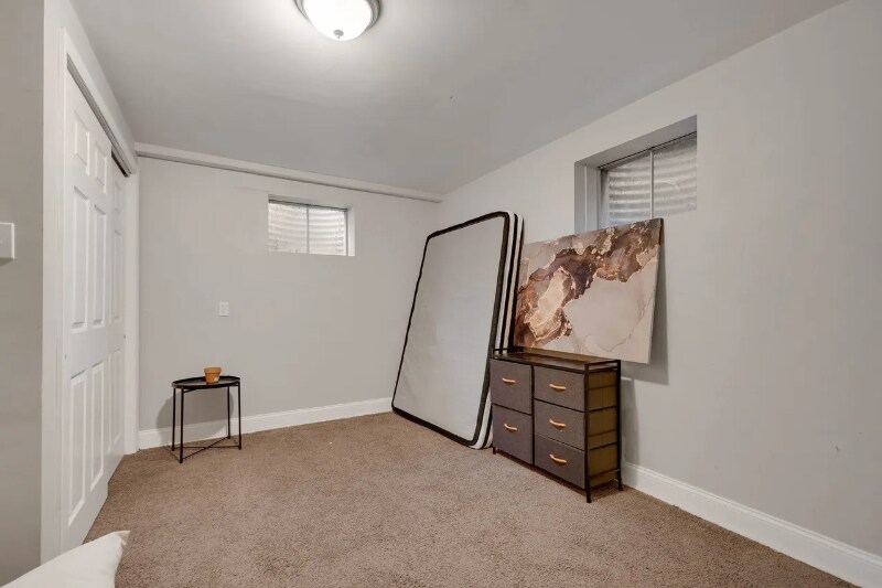 Building Photo - 837 Hamlin Ave