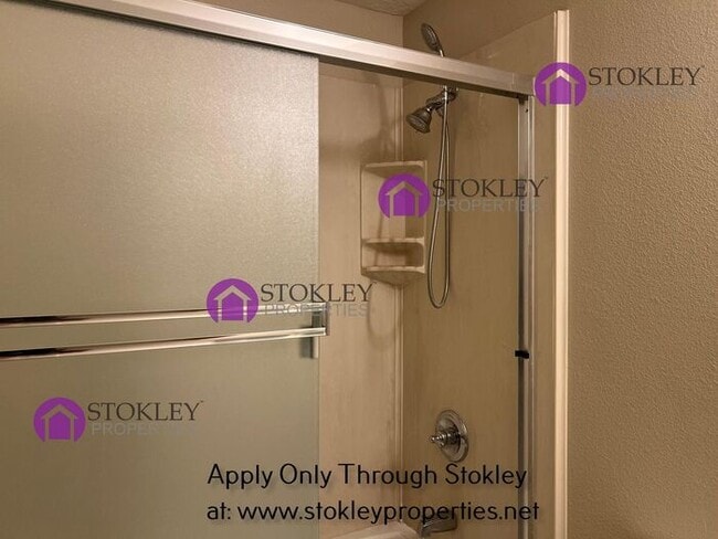 Building Photo - 1019 Sycamore Ln