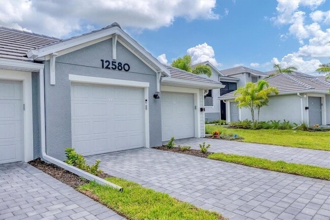 Building Photo - 12580 Galapagos Ct