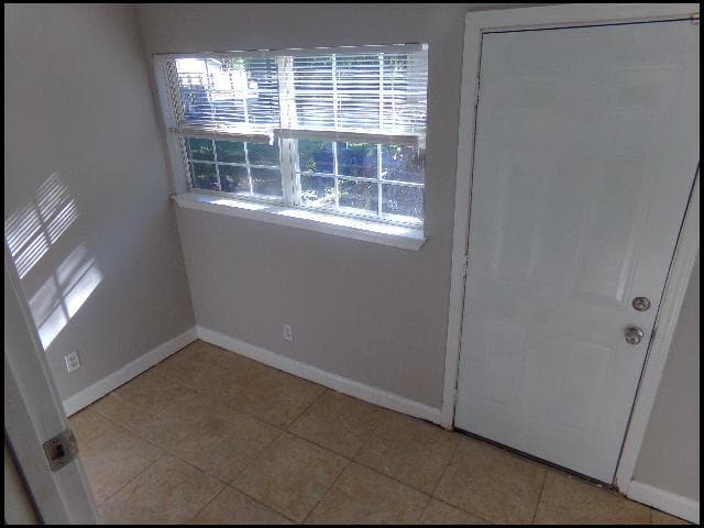 Building Photo - 17 Neal Pl