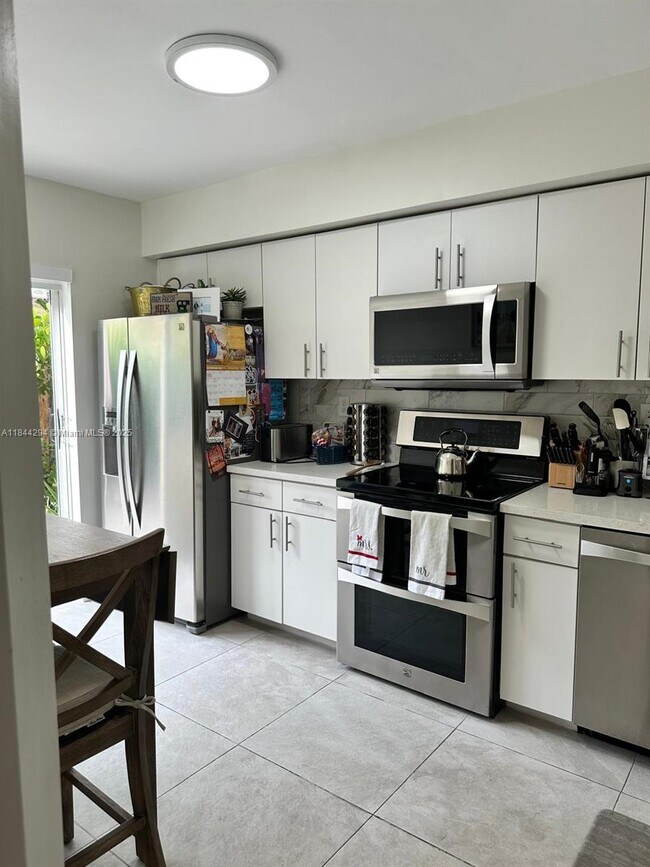 Building Photo - 13447 SW 154th St