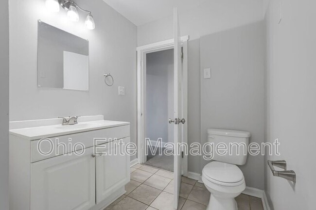 Building Photo - 1115 S Ohio Ave