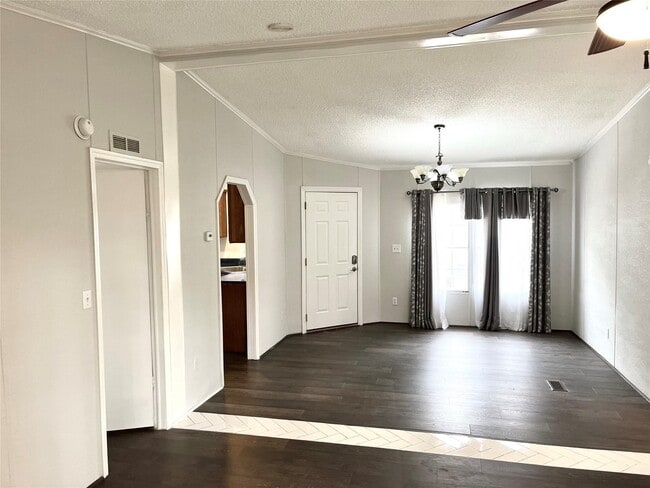 Building Photo - 311 Texas Ave