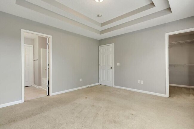 Building Photo - 850 Canyon Oak Loop