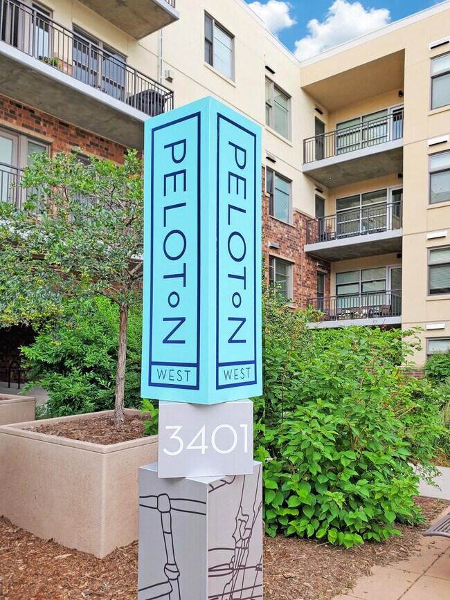 Building Photo - 3401 Arapahoe Ave