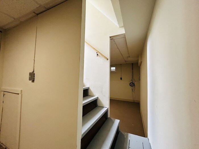 Building Photo - 4861 Eastern Ln