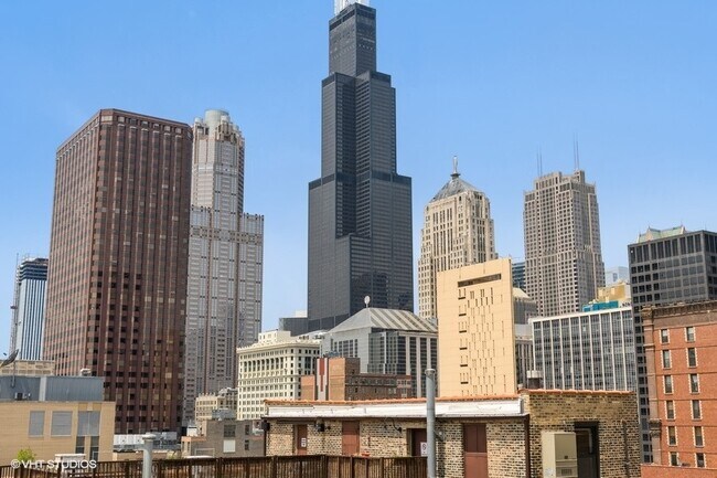 Building Photo - 520 S State St