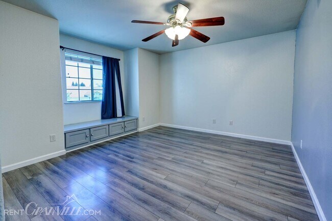Building Photo - Granville Realty Rental Home