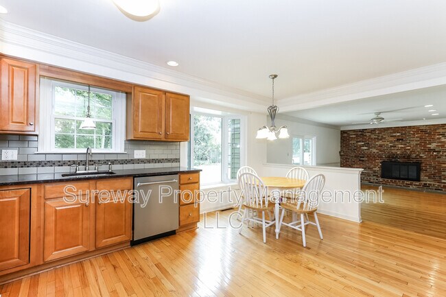 Building Photo - 276 Highland Ave