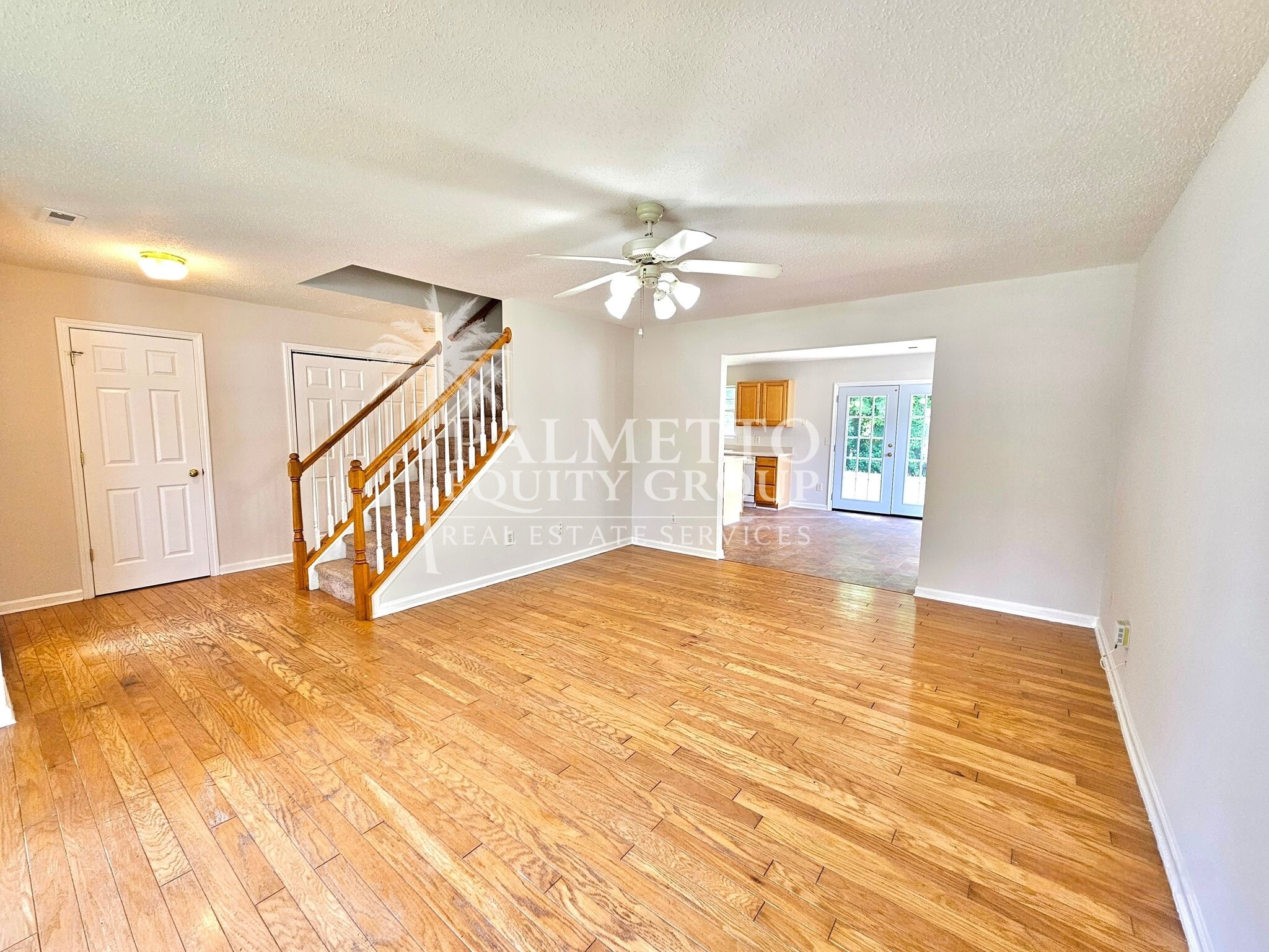 Building Photo - 5715 River Glen Dr