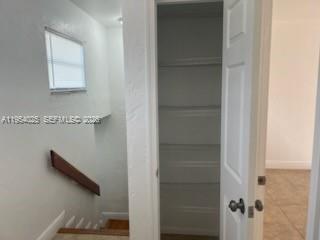 Building Photo - 1680 NE 5th St