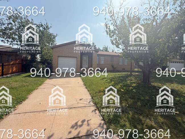 Primary Photo - 2805 Southridge Dr