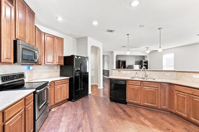 Building Photo - 4426 Semora Oak