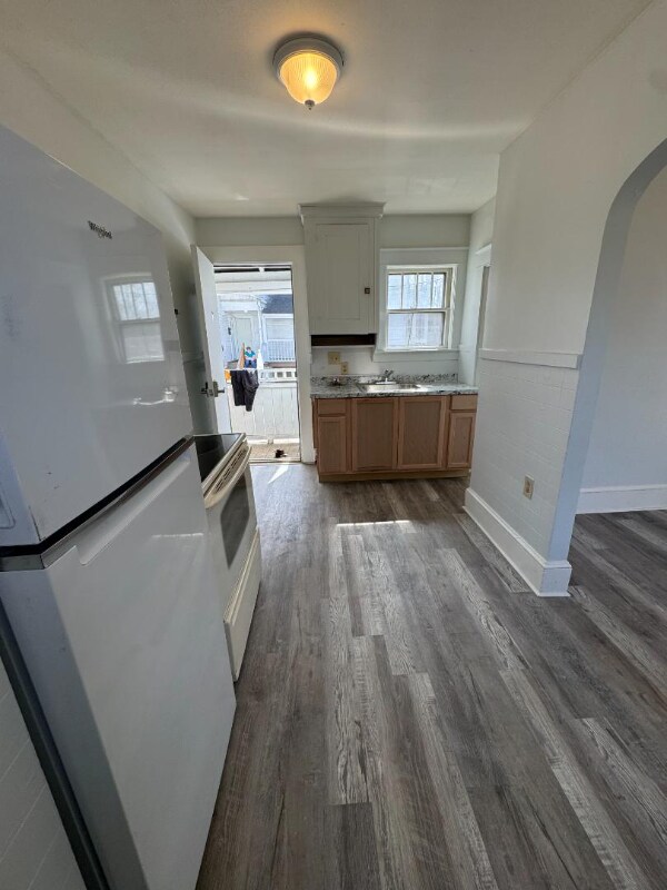 Building Photo - 7 Mulberry St