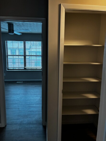 Building Photo - 720 Ohio Pike