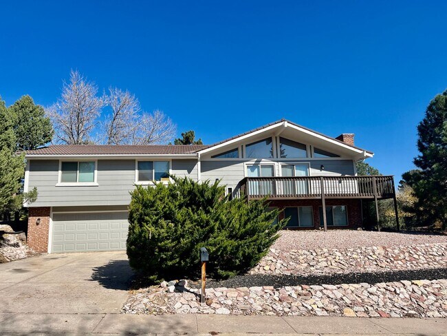 Primary Photo - 4 Bedroom Bi Level Home in Rockrimmon