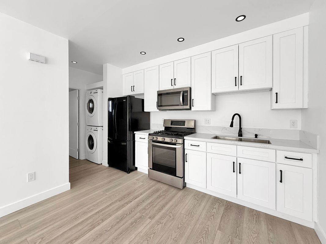 Building Photo - 1273 Donatello St