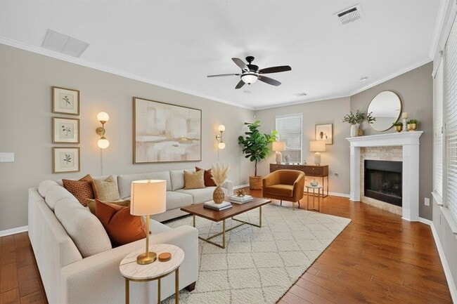 Building Photo - 2643 Henley Dr