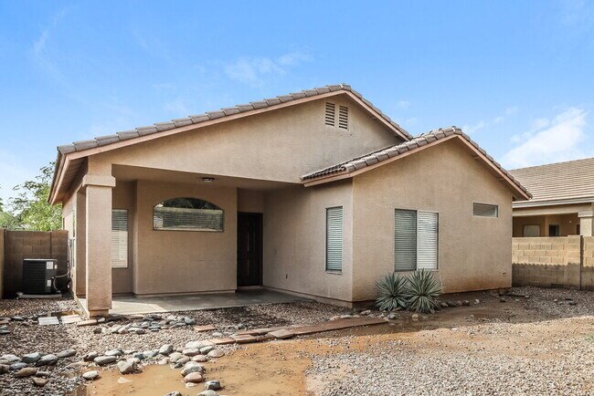 Building Photo - 13006 W Aster Dr