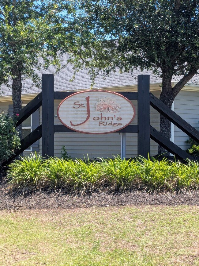 Building Photo - 1328 Valor Rd
