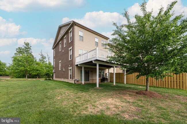 Building Photo - 42230 Castle Ridge Square