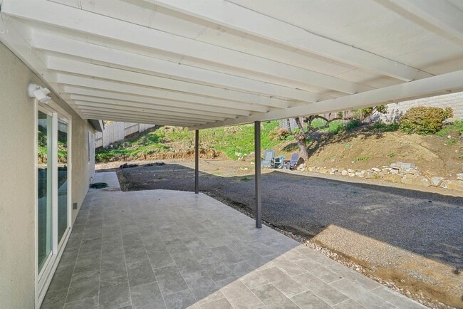Building Photo - 7684 Meadowbrook Ct