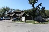 Building Photo - PINEWOOD STUDIOS