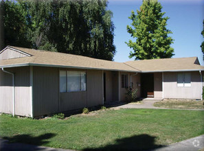 Building Photo - Albany Meadows Apartments