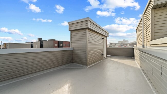 Building Photo - 1432 Ogden St