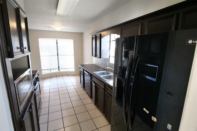 Building Photo - 13314 Ensley Wood Dr