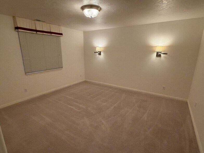 Building Photo - 14009 Old Dobbin Ln