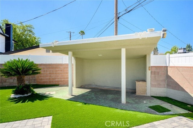 Building Photo - 11007 Collett Ave