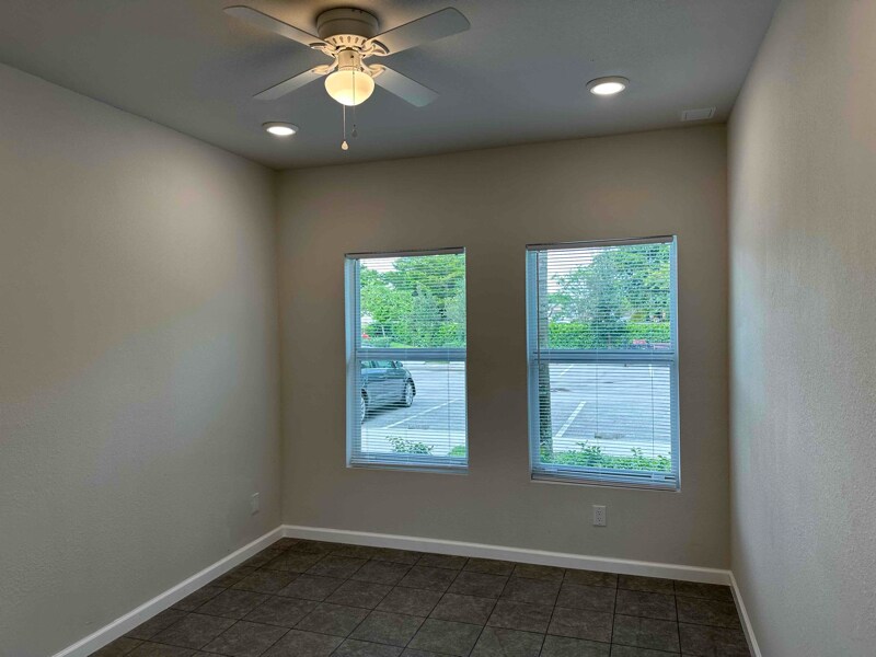 Building Photo - 7410 SW 10th Ct
