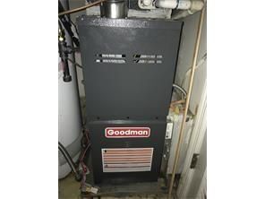 Building Photo - 2032 River Heights Walk SE