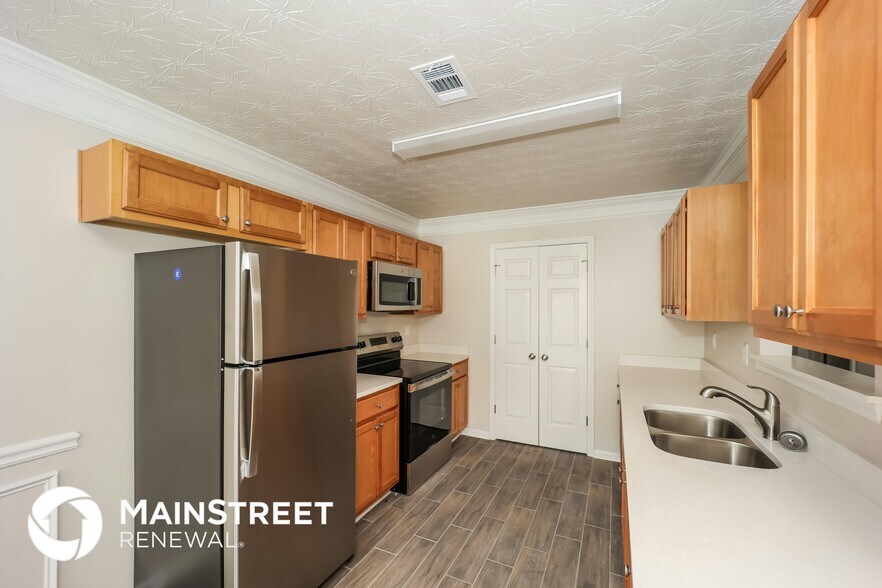 Building Photo - 752 Wood Bend Ct