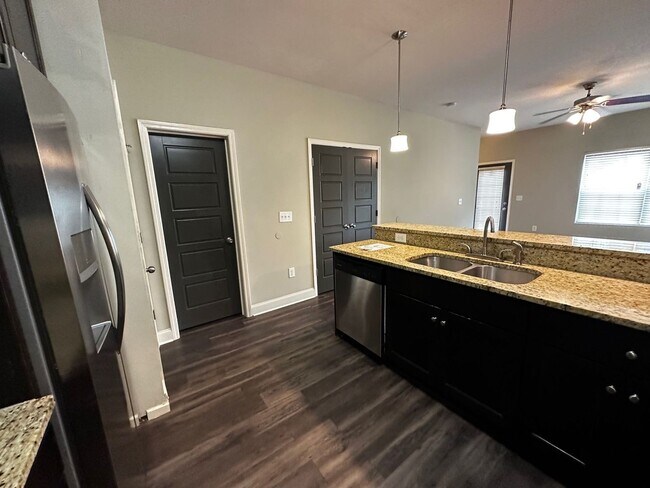 Building Photo - PRE-LEASING FOR AUGUST 2026!