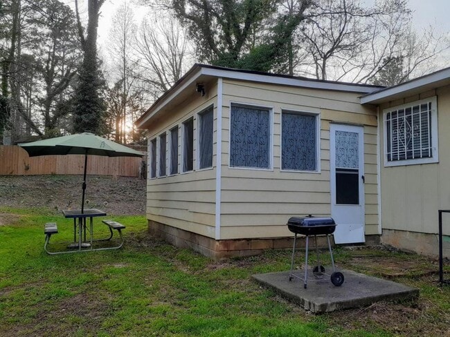 Building Photo - 460 Paxton Pl