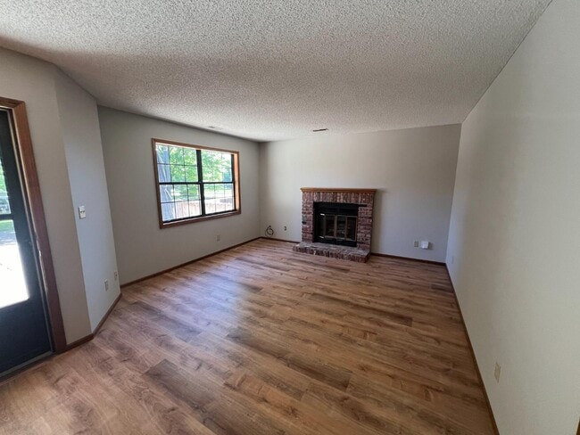 Building Photo - 3726 Pinnacle Ct