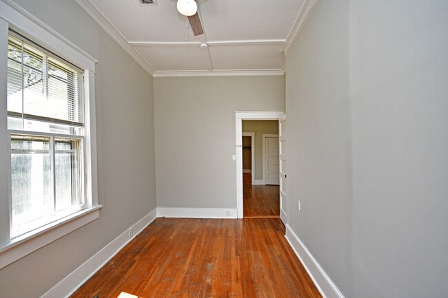 Building Photo - 152 Avant St